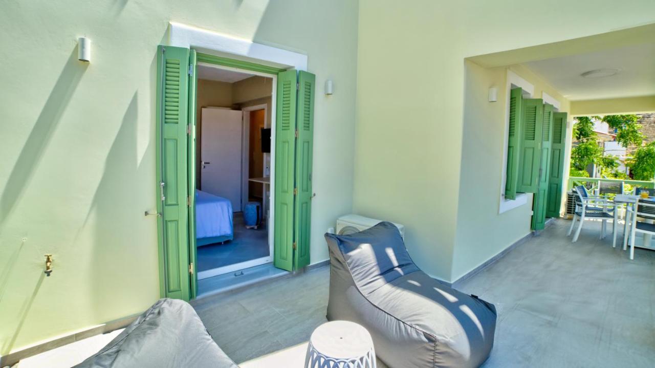 Corali Suites Andros Batsi Exterior foto