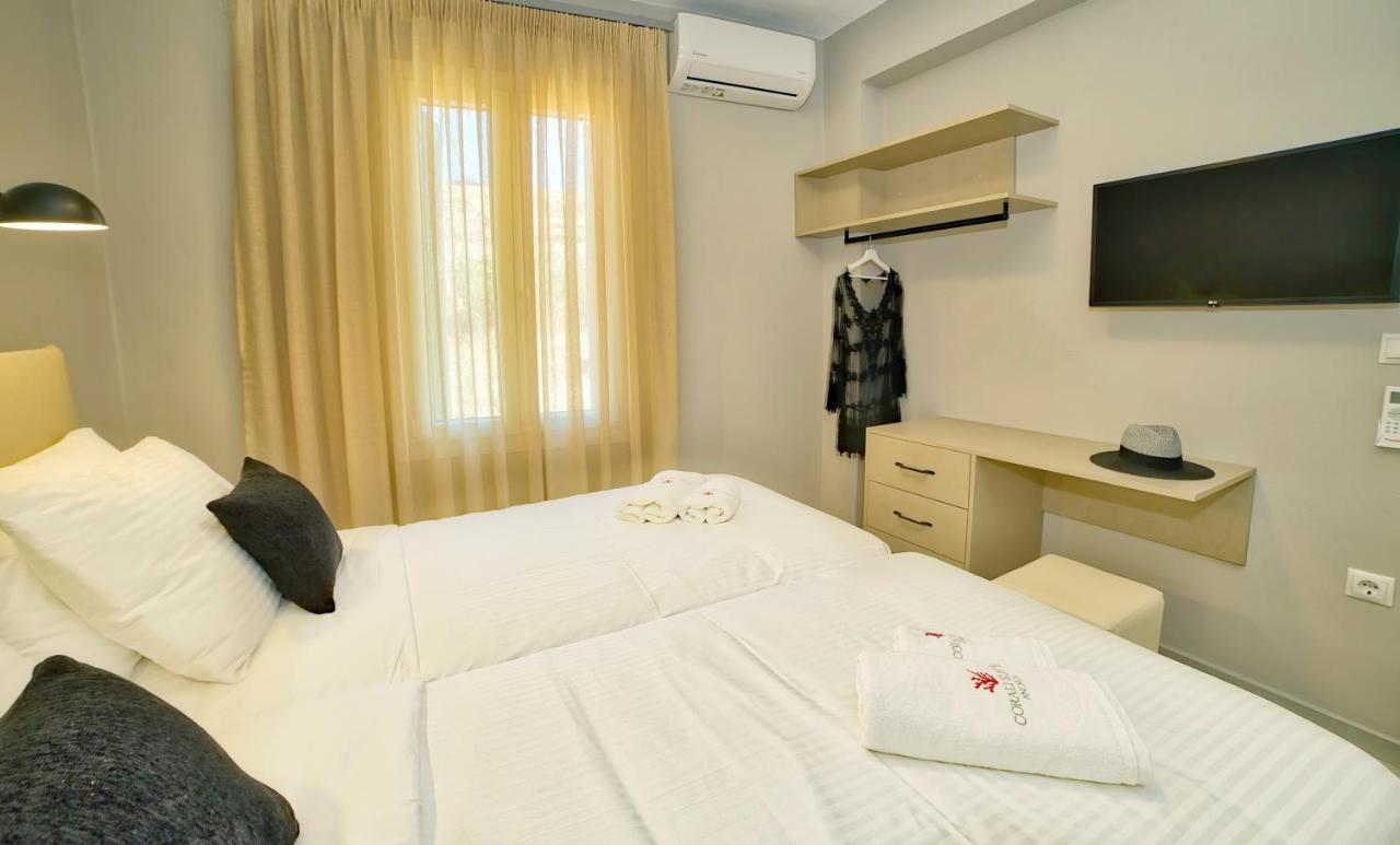 Corali Suites Andros Batsi Quarto foto